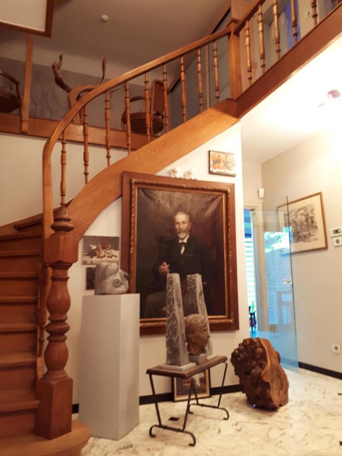 Goutroux Le Fond De La Biche B&B 외부 사진